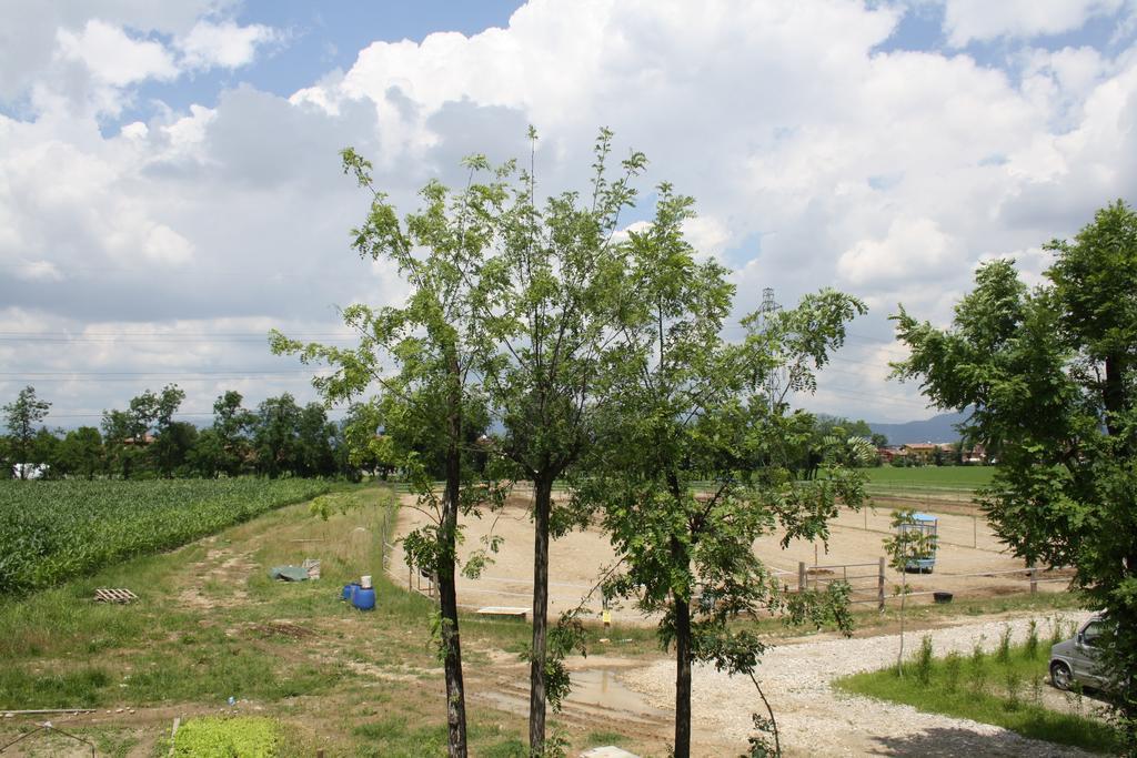 Hotel Agriturismo I Due Merli Zanica Exterior foto